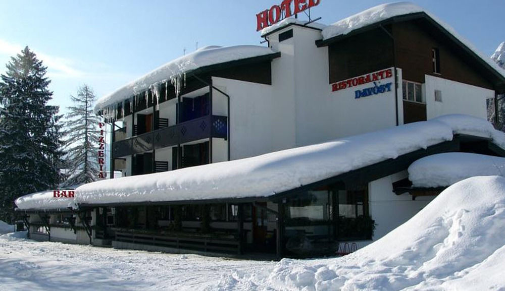 Hotel Davost Форни ди Сопра Екстериор снимка